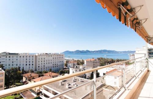 Cannes Apartamento | Seaview Retreat 1BR with terrace