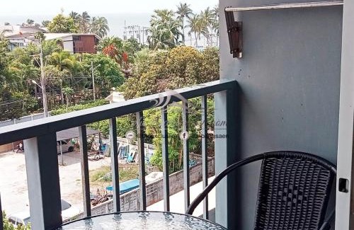 Saen Suk Apartamento | Seaview Secret with Wifi n Toproof Pool @ Bangsaen