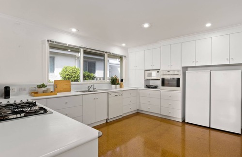 Point Lonsdale Casa | Seaview Splendour - Point Lonsdale