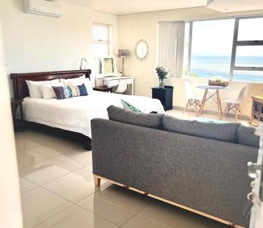 Mountainside Apartamento | Seaview Sunset Boutique Apartments - Solar powered