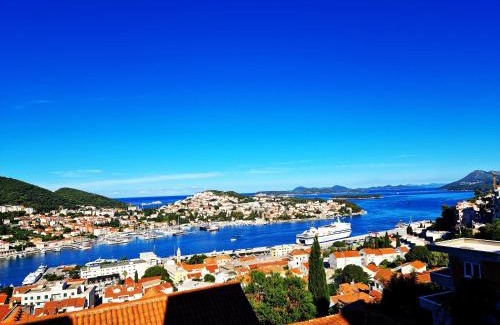 Gruz Apartamento | Seaview Sunset Oasis