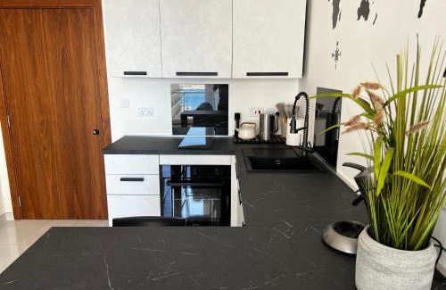 Qawra Apartamento | Seaview Three-O-Two