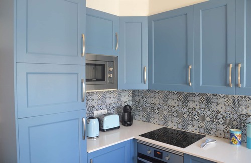 Alvor Casa | Seaview Townhouse by the riverside in the centre of Alvor (with terrace)