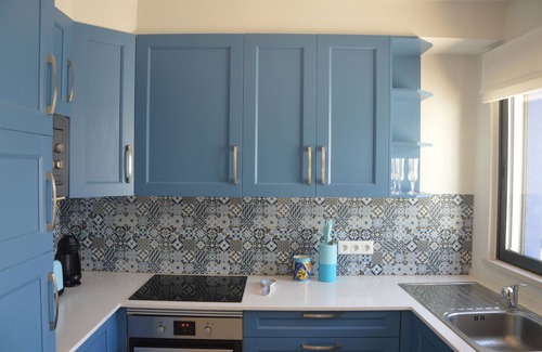 Alvor Casa | Seaview Townhouse by the riverside in the centre of Alvor (with terrace)
