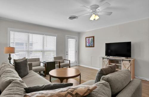 Shell Island Casa | Seaview Unit A by Sea Scape Properties