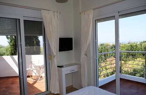 Chorafakia Villa | Seaview with 75sq.m Shared Pool 2-bedroom Villa #1
