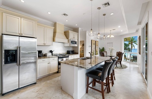 East Fort Lauderdale Villa | SEAWARD VILLAS, UNIT D, 2/2 OCEANFRONT PROPERTY