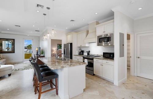 East Fort Lauderdale Villa | SEAWARD VILLAS, UNIT D, 2/2 OCEANFRONT PROPERTY