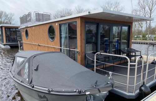 Offingawier Alquiler De Eote | SeaYou House boat