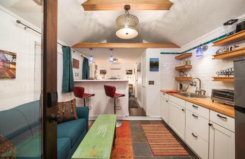 Humboldt Casa | Secluded 2 Bdm Patio Villa Right By All The Action