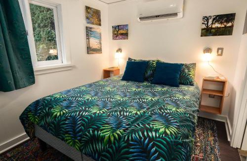 Humboldt Casa | Secluded 2 Bdm Patio Villa Right By All The Action
