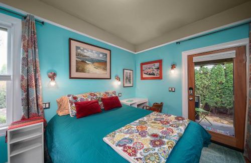 Humboldt Casa | Secluded 2 Bdm Patio Villa Right By All The Action