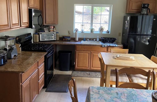 Fawnskin Cabina | Secluded 3-bedroom cabin in Fawnskin, Big Bear