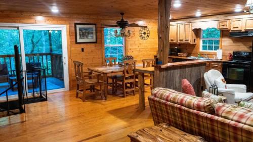 Smithville Casa | Secluded 3BR 1BA Cabin for Cozy Living