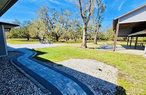 Braden River Casa | Secluded 5 Acre Family-Friendly Escape