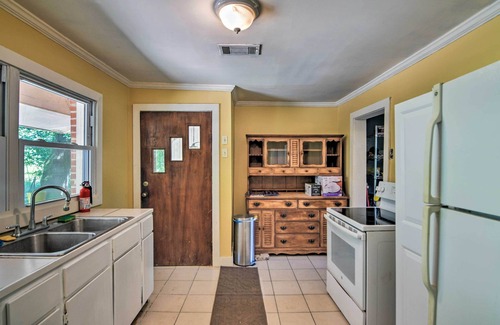 Clinton Casa | ¡NUEVO! Aislado Baton Rouge Area Hideaway w / Lawn!