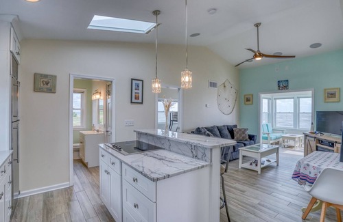Milford Casa | Secluded Beach home with amazing views.