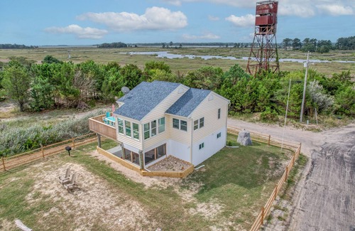 Milford Casa | Secluded Beach home with amazing views.