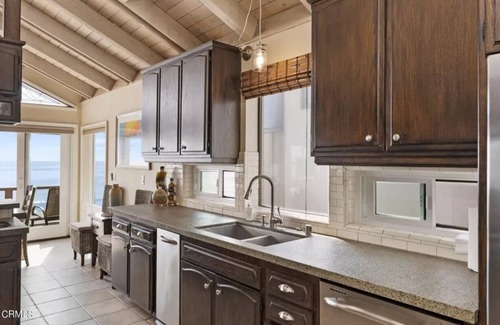 Mussel Shoals Casa | Secluded Beach House with Expansive Ocean Views