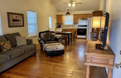 Ingram Casa | Secluded Brown House, 3BR/2BA, Sleeps 10, 2-Sided Porch, Grill, Firepit