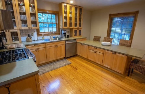 Edmond Casa | Secluded but only 5 minutes from New River Gorge Bridge