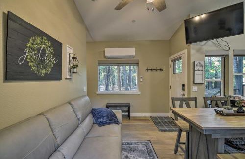 Butte Meadows Casa | Secluded Butte Meadows Cabin with Deck and Grill!