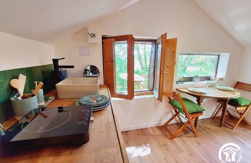 Montenay Cabaña | Escapada rural en Montenay para 2: Cabina con terraza, cocina y naturaleza