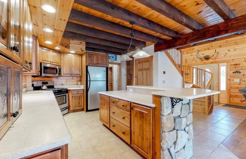 Greenville Cabina | Secluded Cabin In the Maine Woods