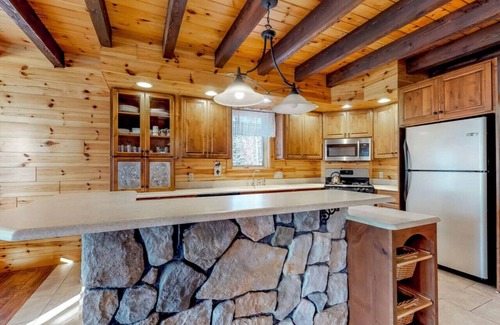 Greenville Cabina | Secluded Cabin In the Maine Woods