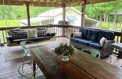 Burgaw Cabina | Secluded cabin on 30+acres w/trails, 4hole golf, river access, pond,dog friendly