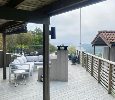 Lyngdal Casa | Secluded Cabin With A View And Ball Court