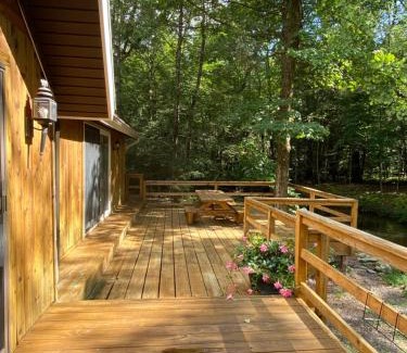Reeders Casa | Secluded Chalet On Stream-Mins to Camelback