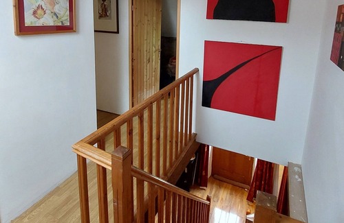 Camors Casa | Secluded country house near small town - a short drive from beaches