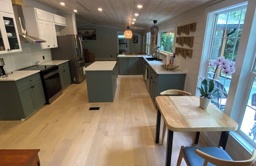 Robbinsville Cabaña | Big Snowbird Camp - Creekside Cottage with Fishing and Creek Fun!