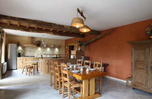 Placy-Montaigu Cabaña | ¡Refugio rural con encanto: 5 habitaciones, jardín privado, y todas las comodidades!