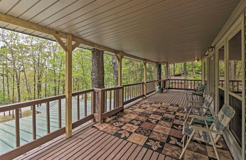 Edgemont Casa | Secluded Edgemont Getaway with Huge Outdoor Deck!