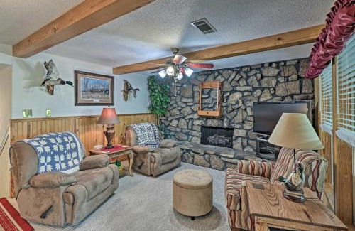 Edgemont Casa | Secluded Edgemont Getaway with Huge Outdoor Deck!