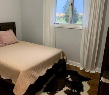Will County Casa | Secluded Farmhouse W/5BD & Pool