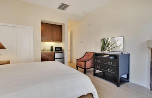 La Quinta Hotel | Secluded Ground Floor Studio #B