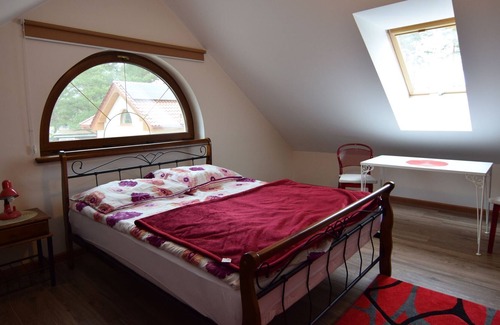 Orlinki Casa | Casa de vacaciones apartada en Swibno con parrilla