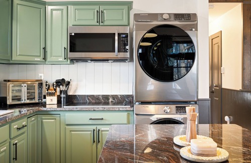 Shenandoah Cabina | Secluded Hot tub Fire pit Pet-friendly Cabin