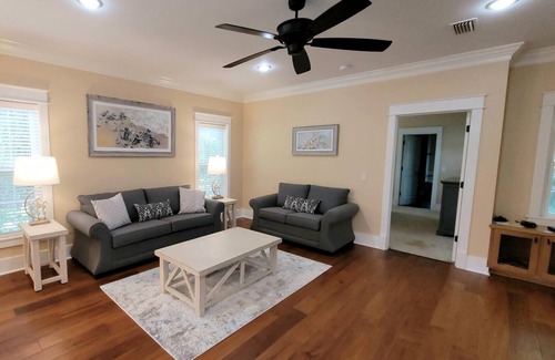 Silver Sands Casa | Secluded House, Close to the Beach with Private Boat Dock! Sleeps 16
