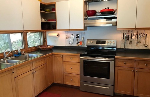 Skaneateles Casa | Secluded house on Skaneateles Lake with long lakefront