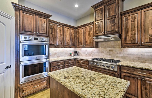 Era Casa | Secluded Krum Home w/ Patio & Gas Grill!