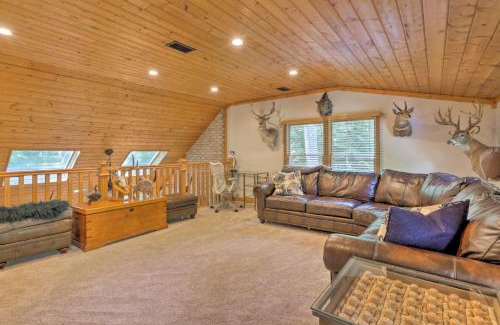 Aldie Casa | Secluded Leesburg Retreat with Private Hot Tub!