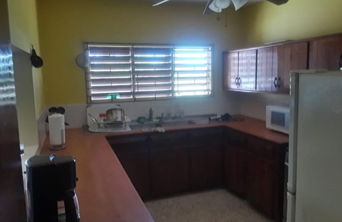 Epworth Casa | Secluded location/Weekly Discounts/ 15 mins Ocho Rios/ Netflix Cable TV