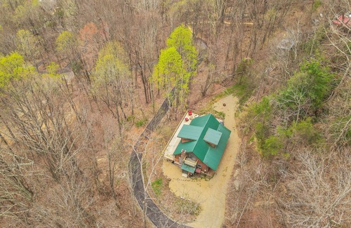 Weaverville Cabina | Secluded Log Cabin Retreat+Mtn Views+Walking trails