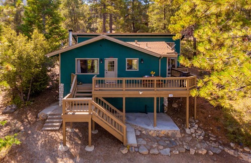Pine Mountain Club Cabina | Secluded Lookout Mtn Cabin/Private HotTub/Custom Russian Sauna/Arcade