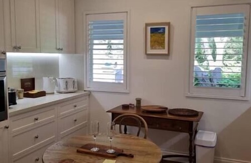 Red Hill Casa | Secluded Luxury Escape Red Hill-Peppercorn Cottage