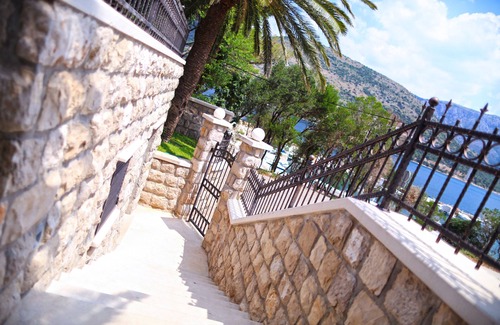 Babin Kuk Villa | Villa aislada de Lujo en Dubrovnik con piscina privada climatizada - Villa Franica